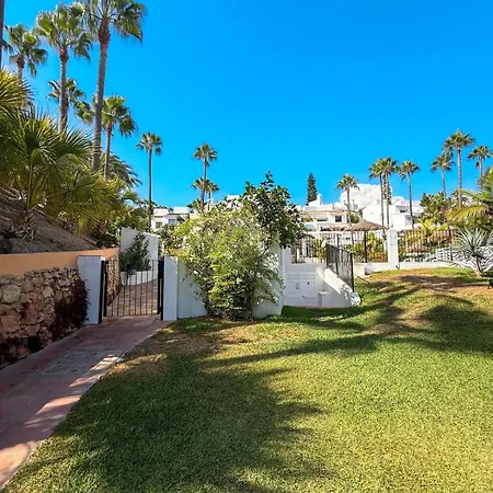 Апартаменты Casa Tetuan 43 Sea Views & Pool Near Burriana Нерха